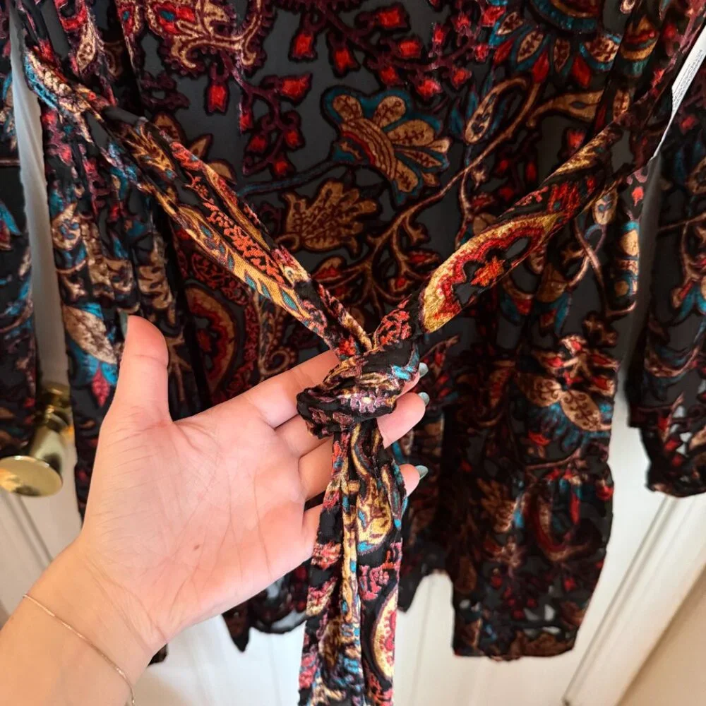 Venus Jewel Tone Burnout Velvet Long Sleeve Dress Size 2 - Picture 4 of 6
